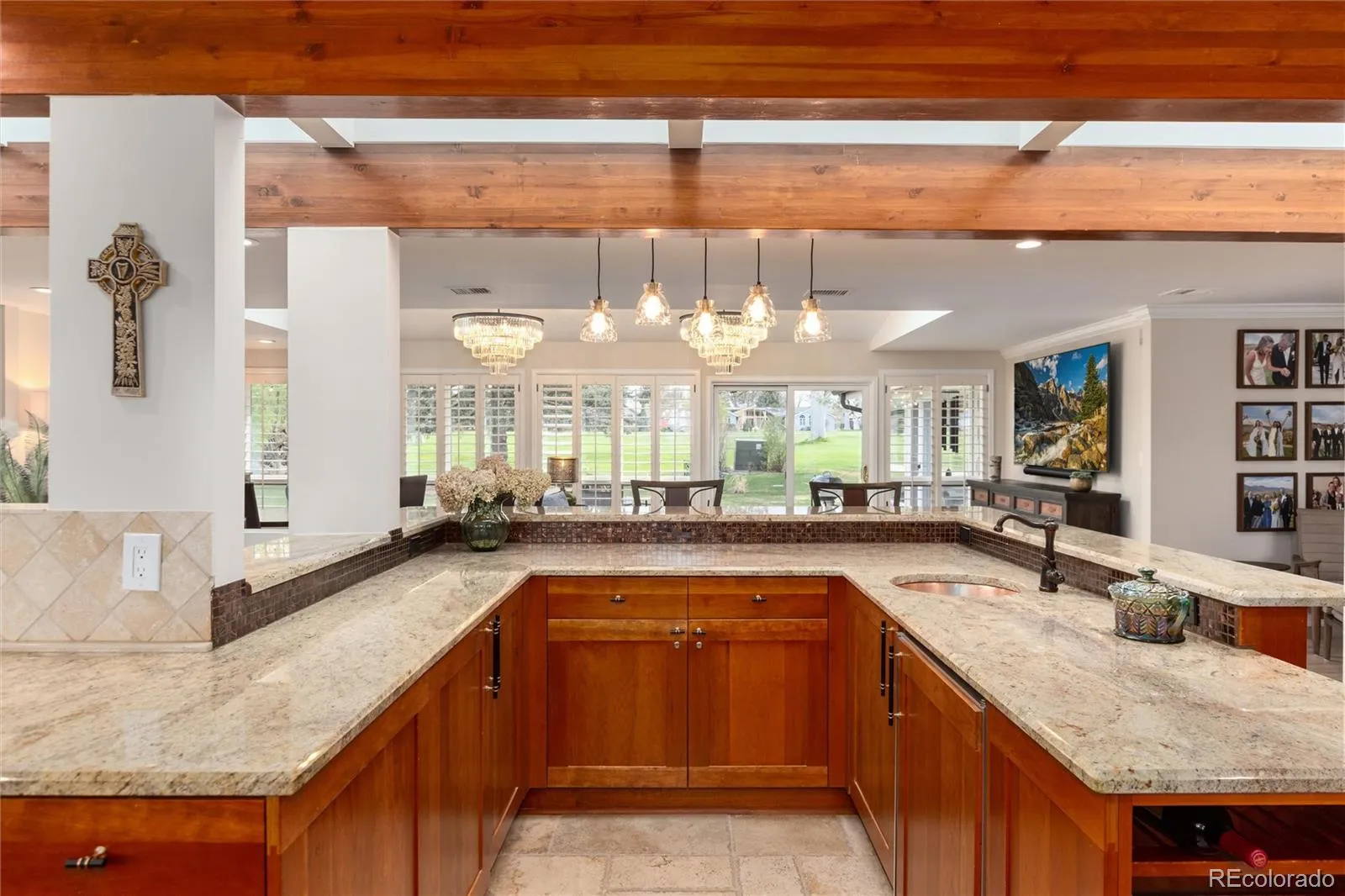 04142026140550 1600 18