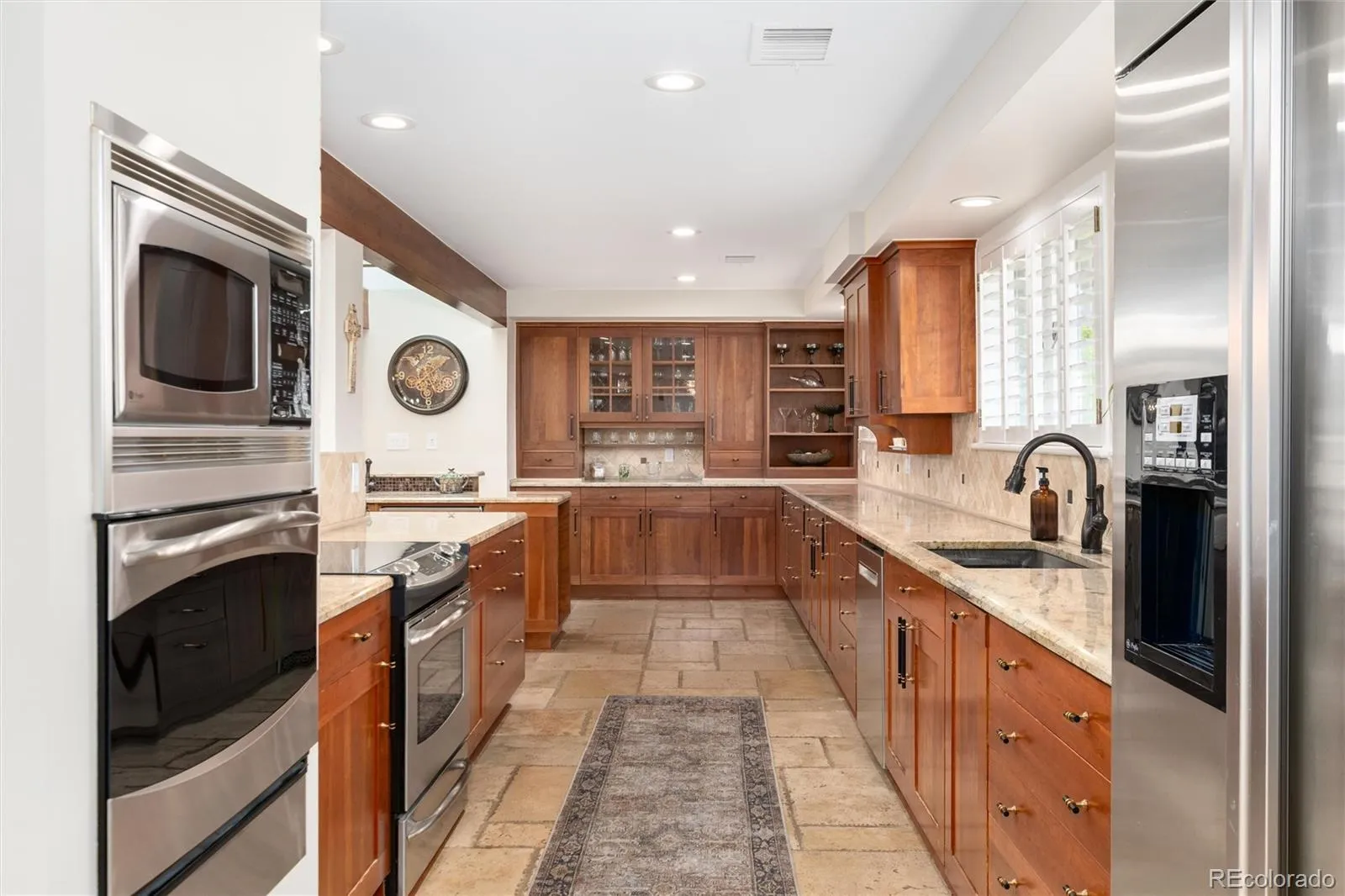 04142026140550 1600 22