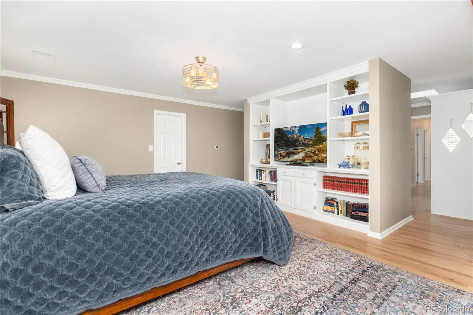 04142026140550 1600 26