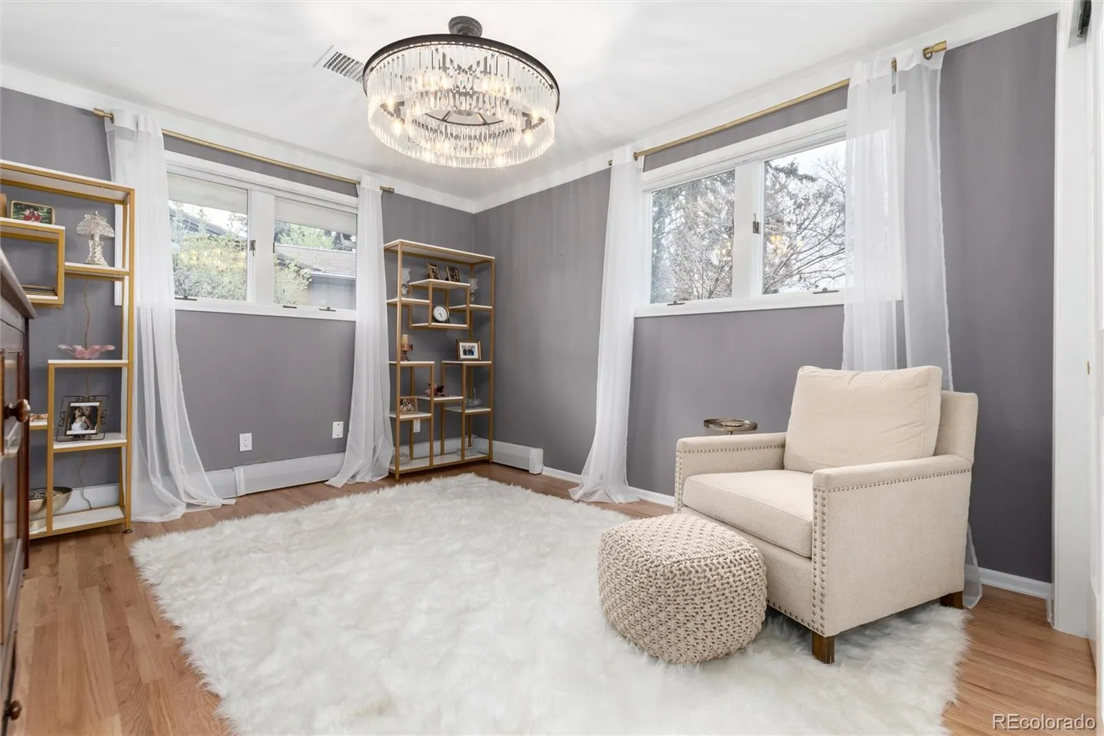 04142026140550 1600 33