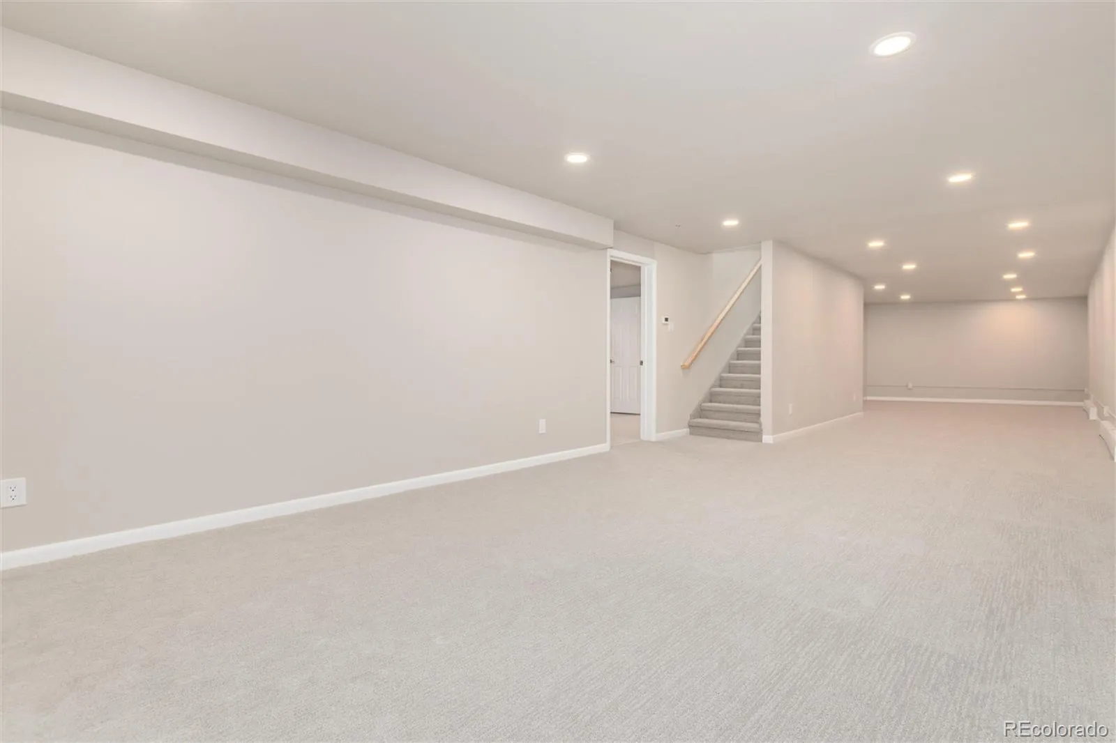 04142026140550 1600 35