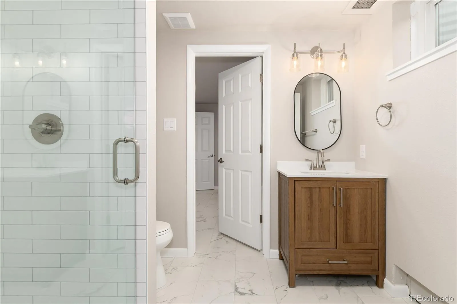 04142026140550 1600 38