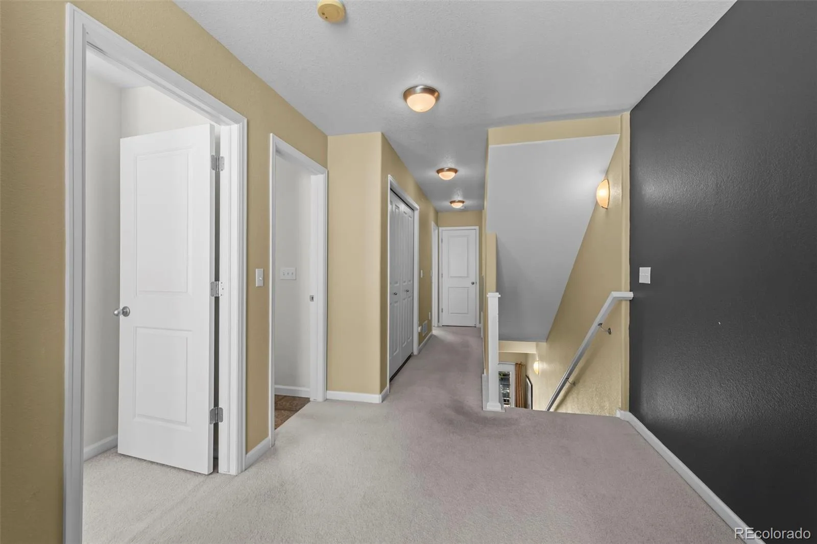 408 S Reed Street Lakewood CO 80226 | MLS #REC1854870 06272026004155 1600 19