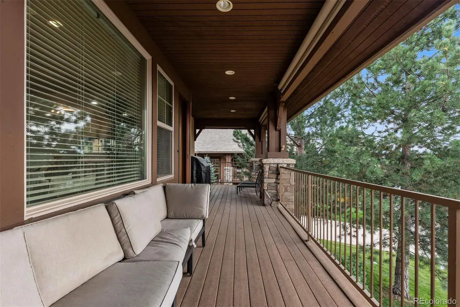 4364 Chateau Ridge Lane Castle Rock CO 80108 MLS #REC1855375 02202026192048 1600 9