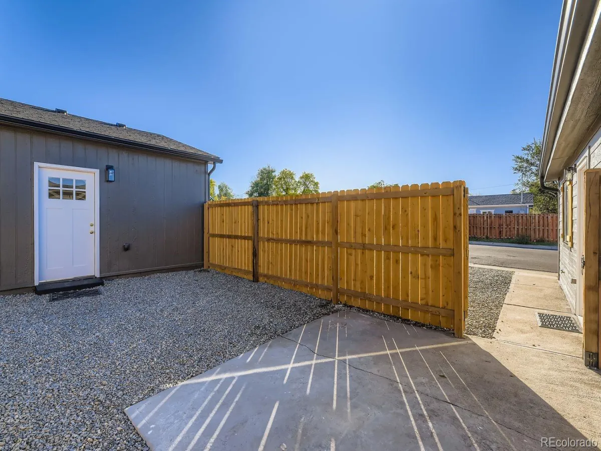 04092026143045 1200 15