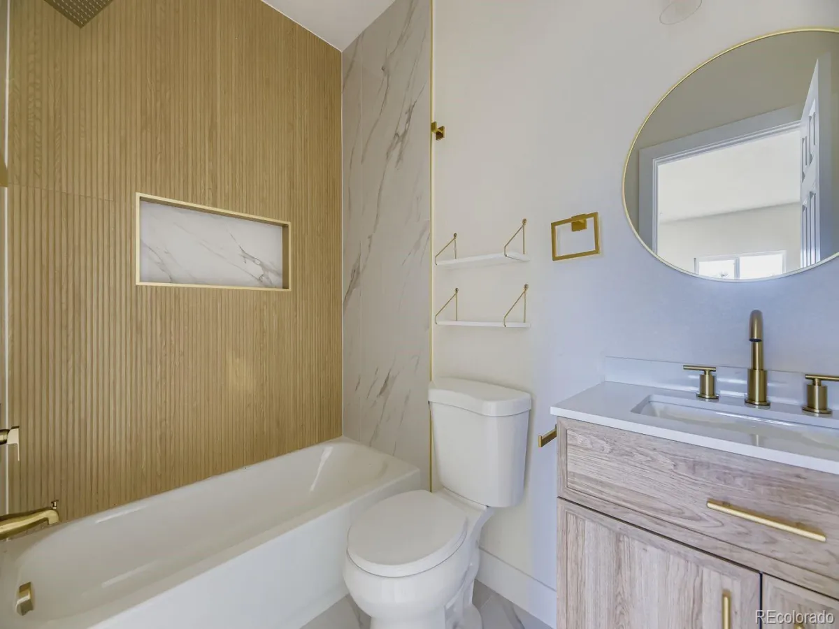 04092026143045 1200 16