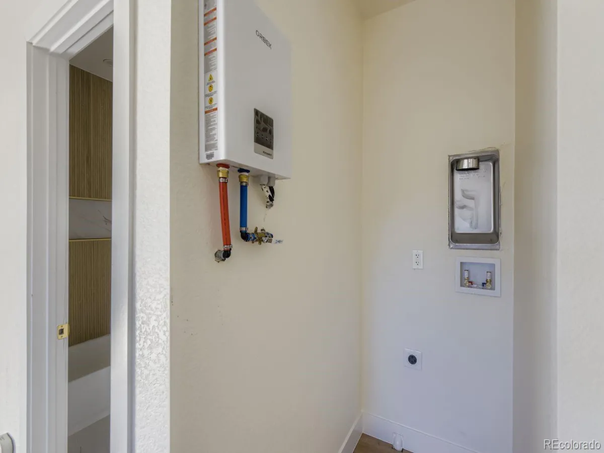 04092026143045 1200 17