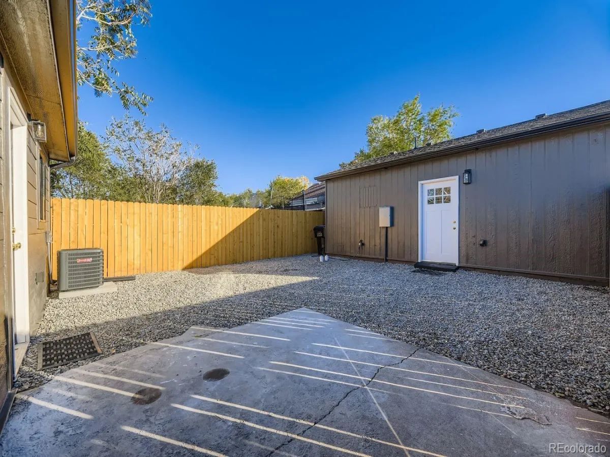 04092026143045 1200 22