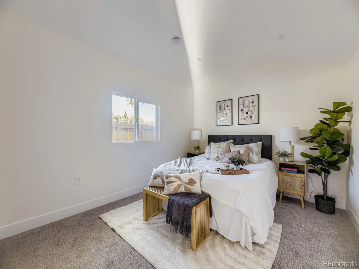 04092026143045 1200 8