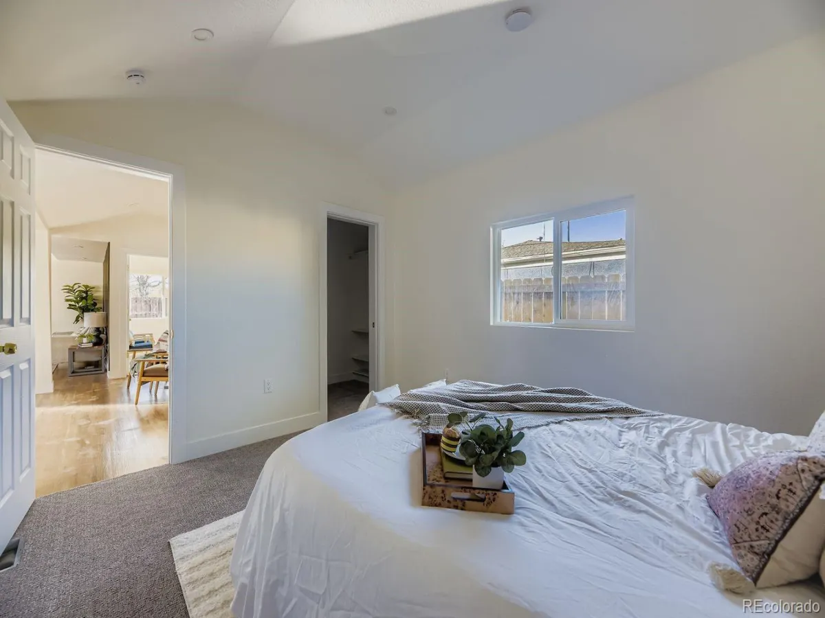 04092026143045 1200 9