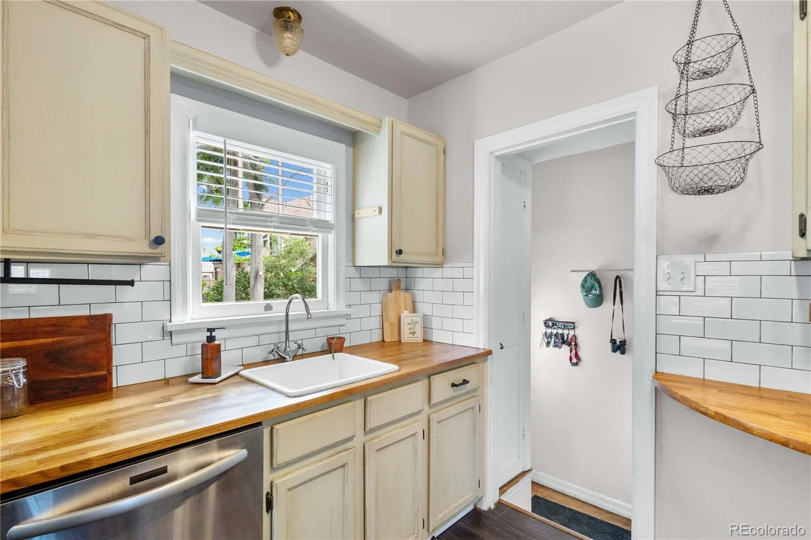 3875 Harlan Street Wheat Ridge CO 80033 | MLS #REC1856782 08192026214336 1600 8