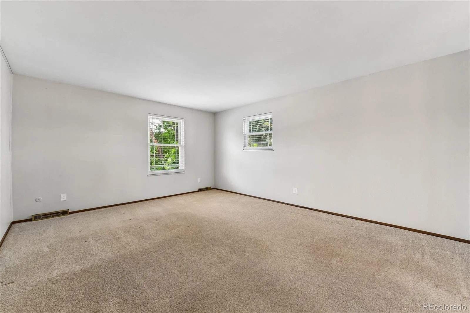 4310 S Dillon Street Aurora CO 80015 MLS #REC1860110 06252026220503 1600 13