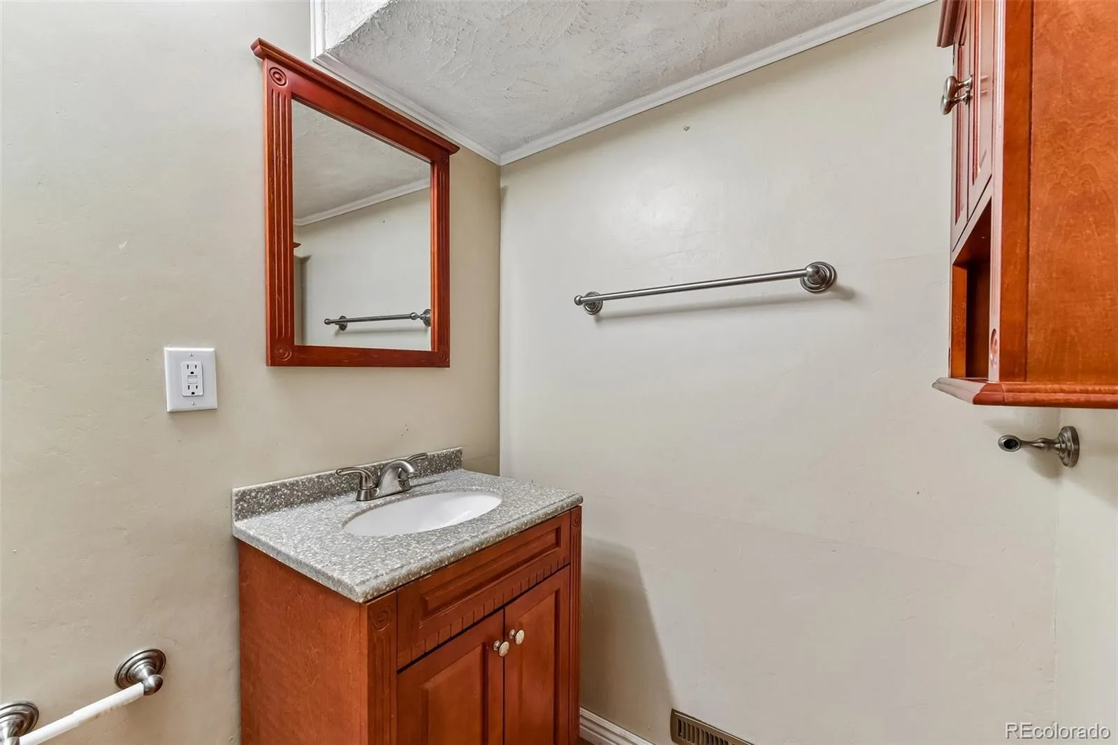 4310 S Dillon Street Aurora CO 80015 MLS #REC1860110 06252026220503 1600 21