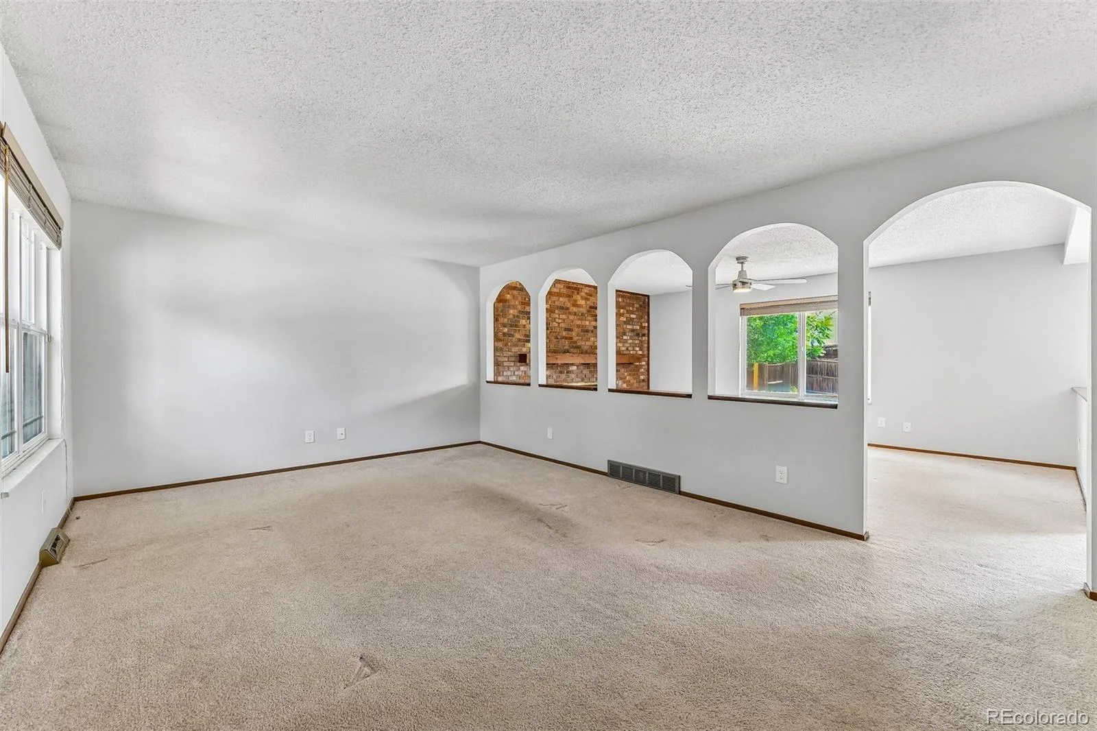 4310 S Dillon Street Aurora CO 80015 MLS #REC1860110 06252026220503 1600 3