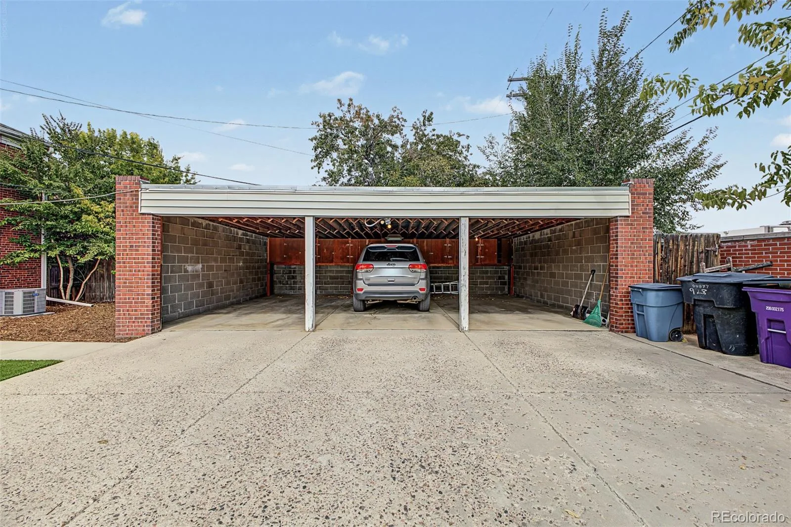 928 S Harrison Street Denver CO 80209 | MLS #REC1860574 10022026132312 1600 35