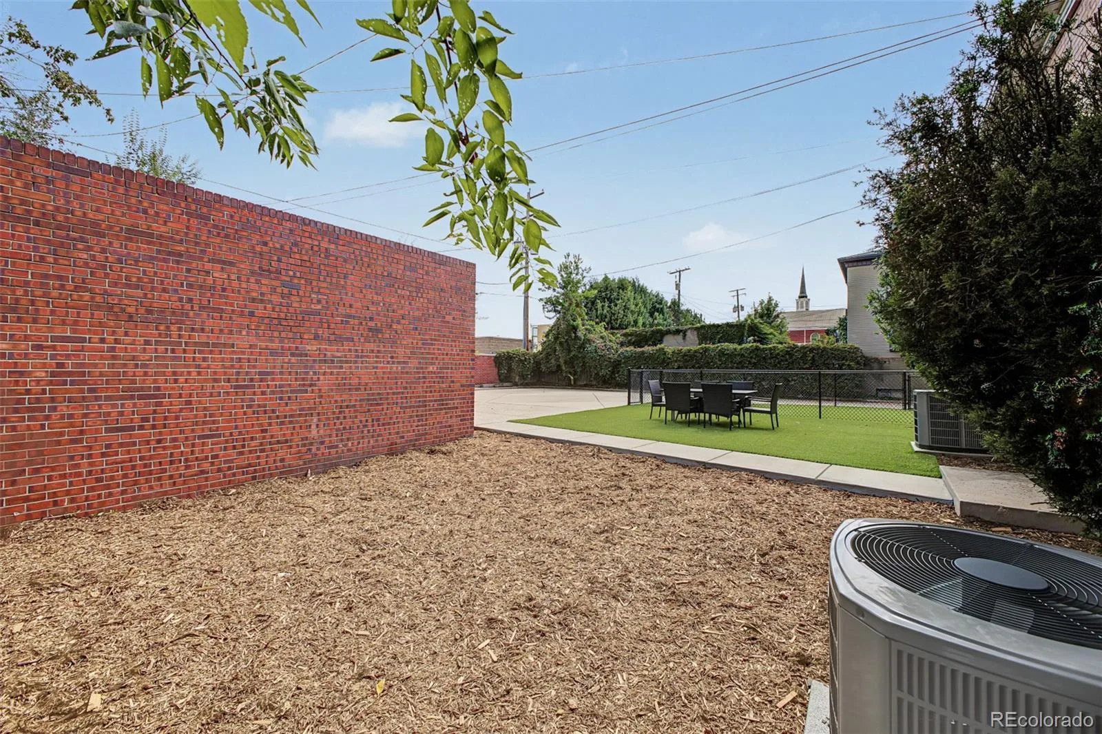 928 S Harrison Street Denver CO 80209 | MLS #REC1860574 10022026132312 1600 37