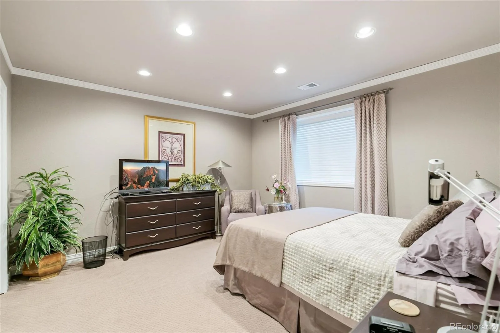 1011 S Valentia Street #62 Denver CO 80247 MLS #REC1862649 06112026174516 1600 27