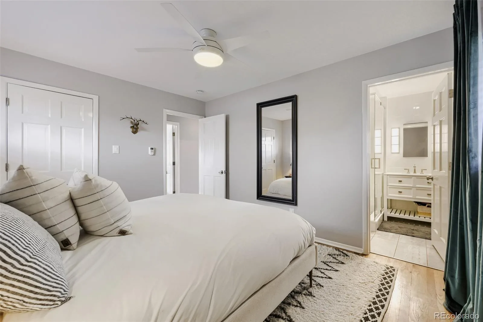 1426 S Van Dyke Way Denver CO 80228 MLS #REC1863017 06262026221111 1600 16