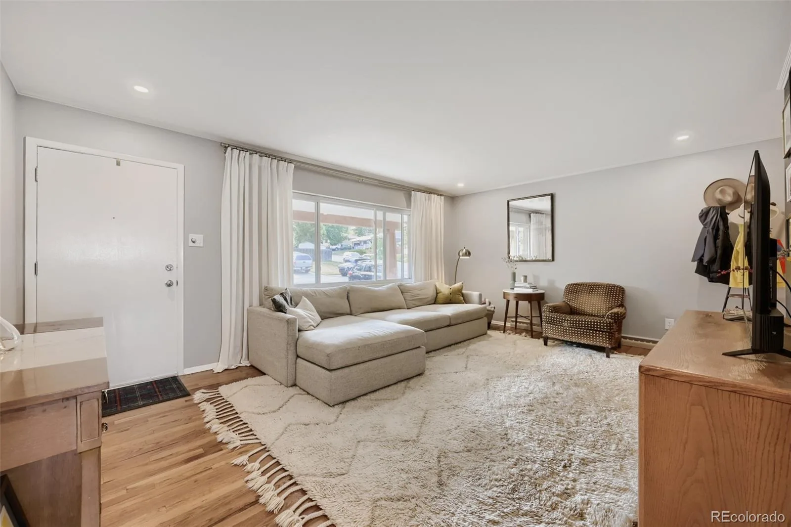 1426 S Van Dyke Way Denver CO 80228 MLS #REC1863017 06262026221111 1600 4