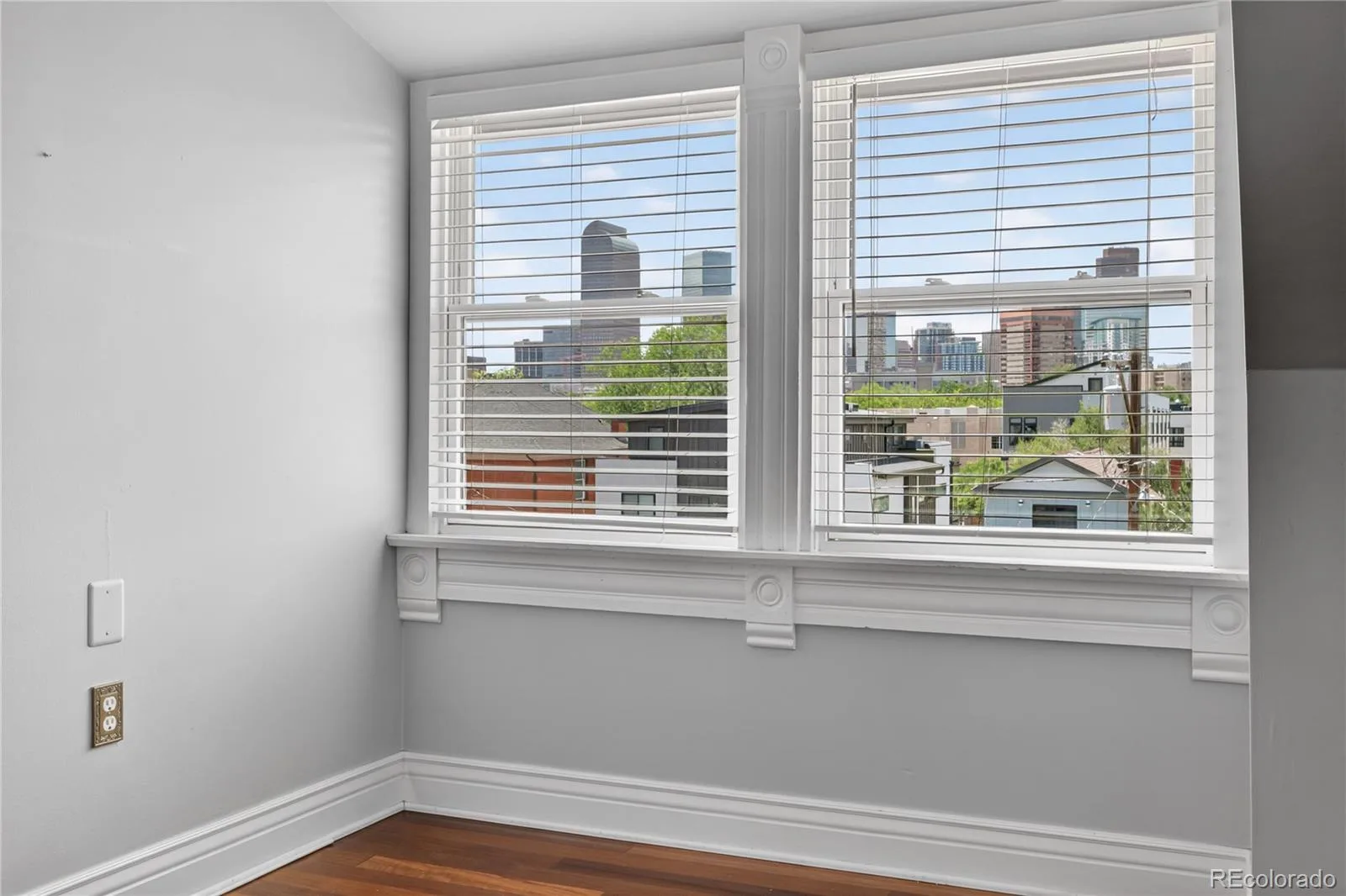 2129 N Lafayette Street Denver CO 80205 MLS #REC1864105 06102026211155 1600 32