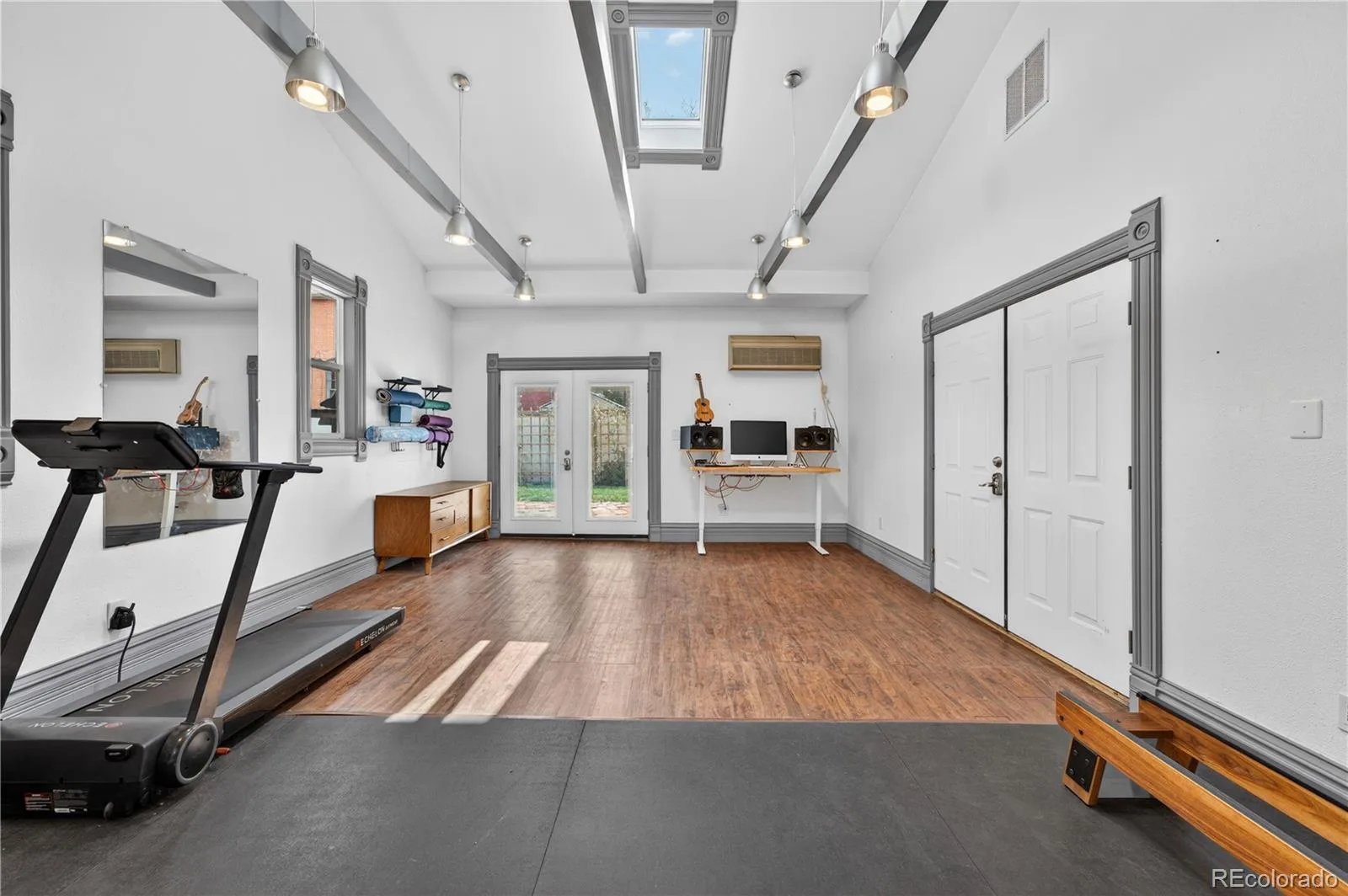 2129 N Lafayette Street Denver CO 80205 MLS #REC1864105 06102026211155 1600 39
