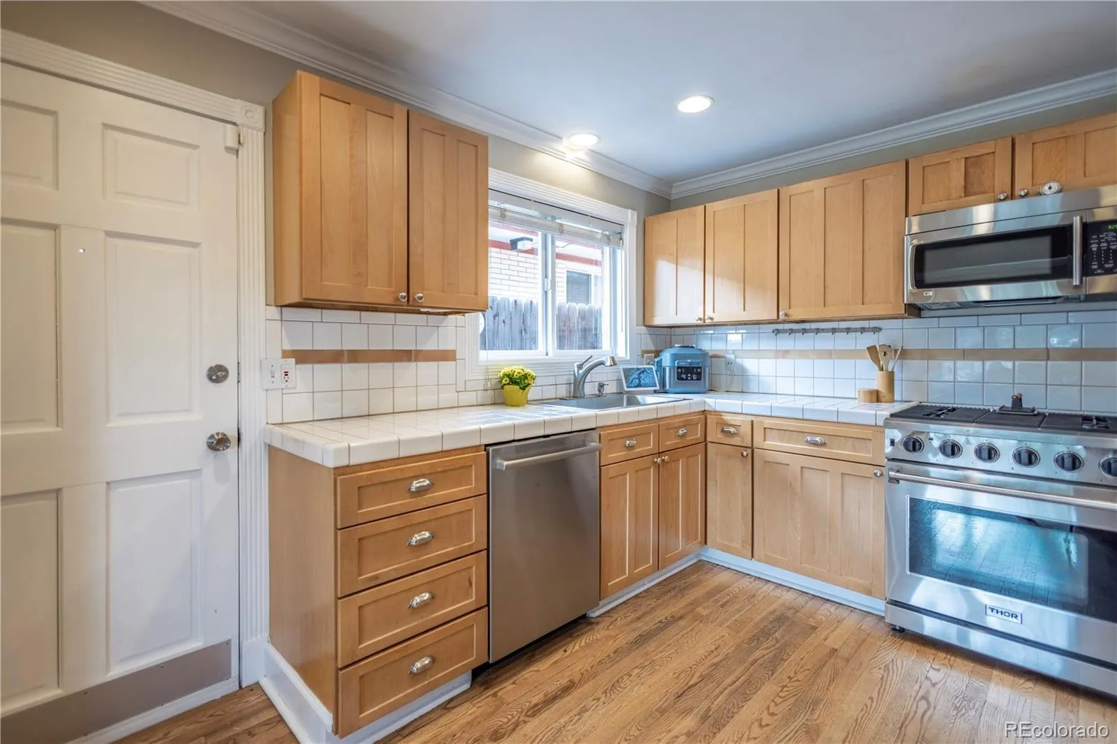 04202026182440 1600 12