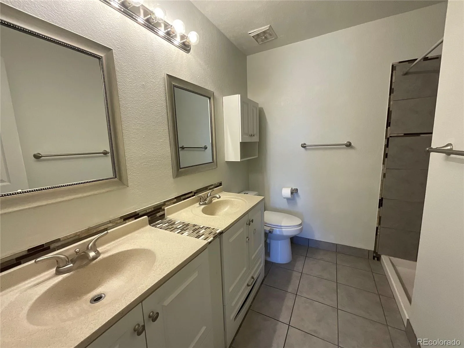 3600 S Pierce Street #3-204 Denver CO 80235 | MLS #REC1865798 08202026164655 1600 9