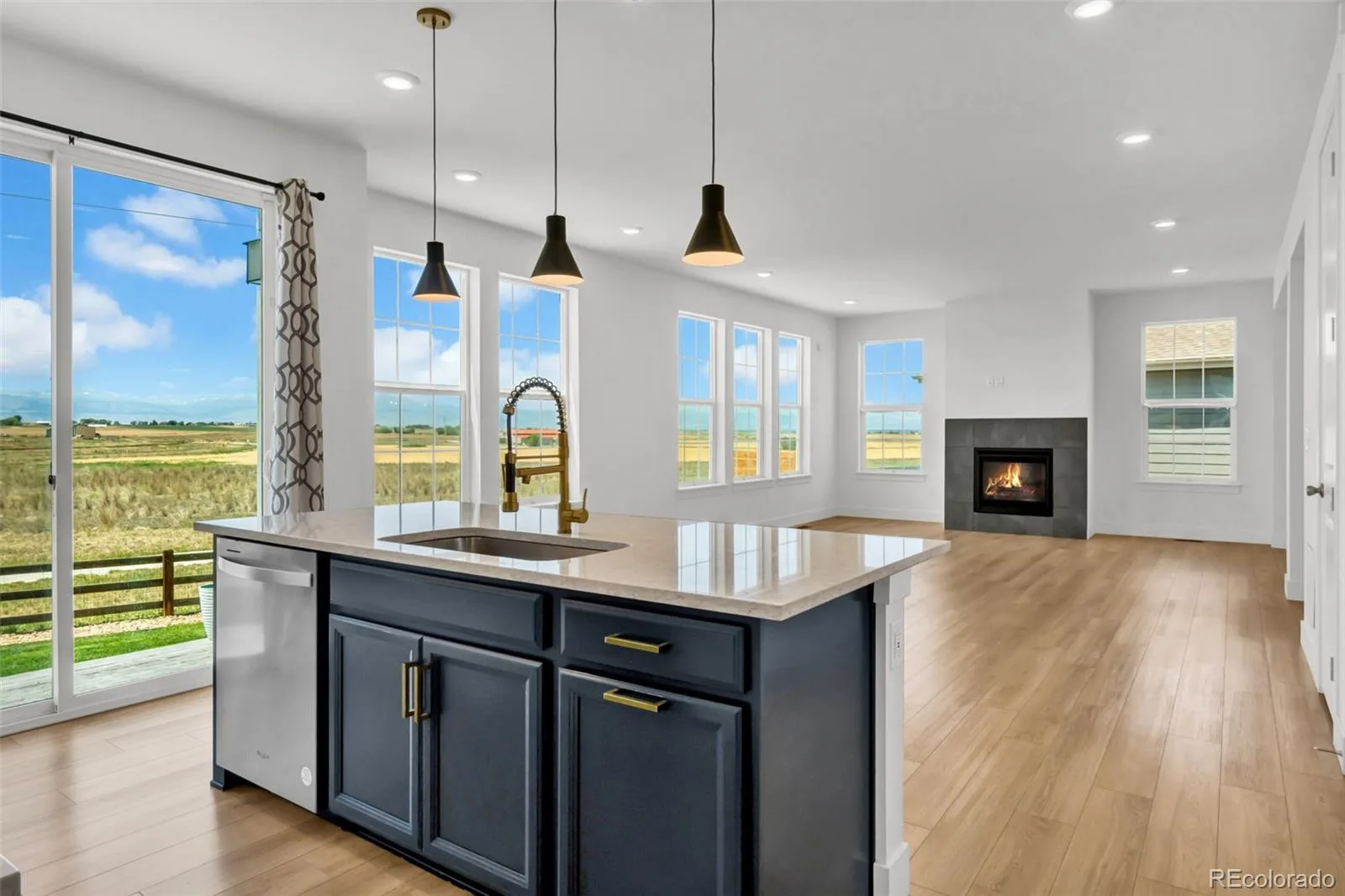 3309 Bluestem Street Dacono CO 80514 | MLS #REC1866731 07142026214122 1600 21