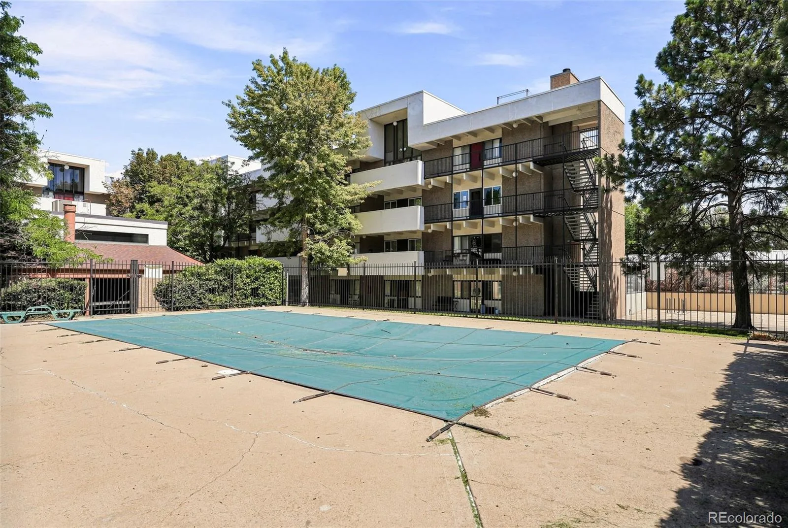 384 S Ironton Street #111 Aurora CO 80012 | MLS #REC1872928 08212026162700 1600 27