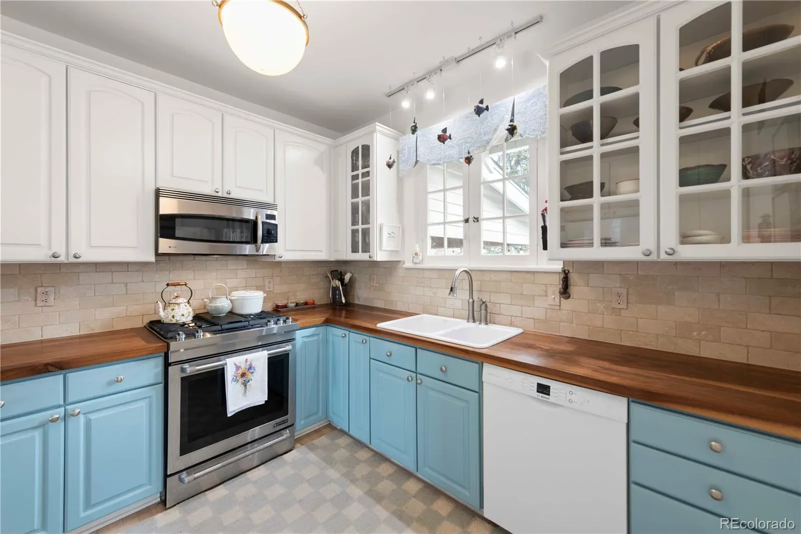 03122026001806 1600 10