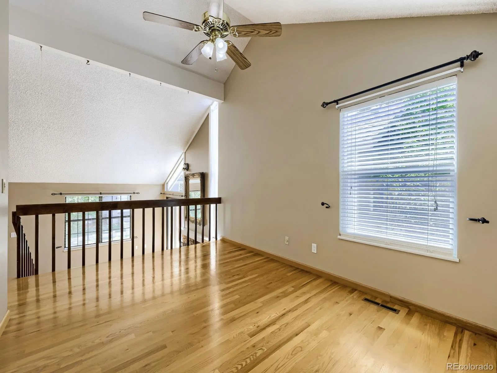 11846 E Cornell Circle Aurora CO 80014 MLS #REC1874659 05132026204850 1600 12