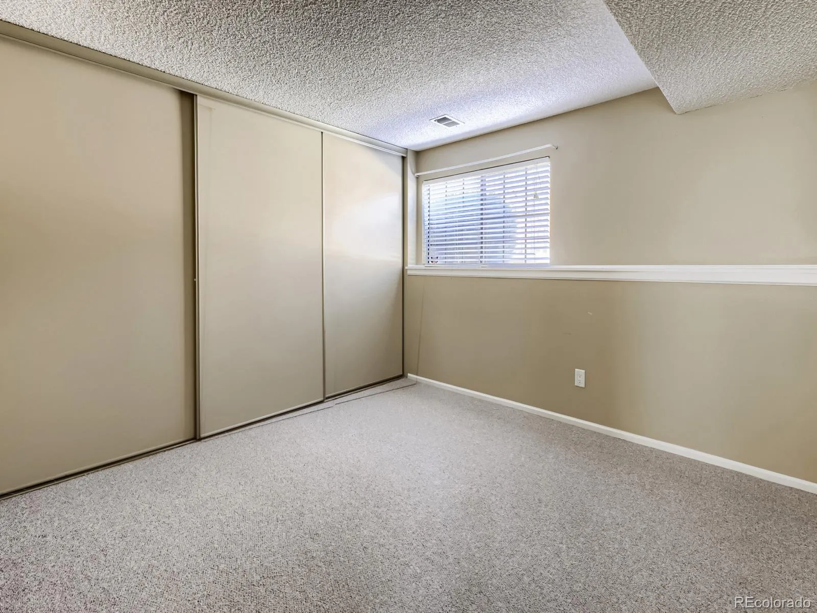 11846 E Cornell Circle Aurora CO 80014 MLS #REC1874659 05132026204850 1600 20