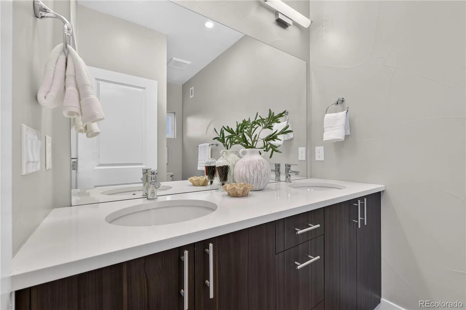 2930 W 24th Avenue #5 Denver CO 80211 | MLS #REC1875599 08212026144258 1600 21