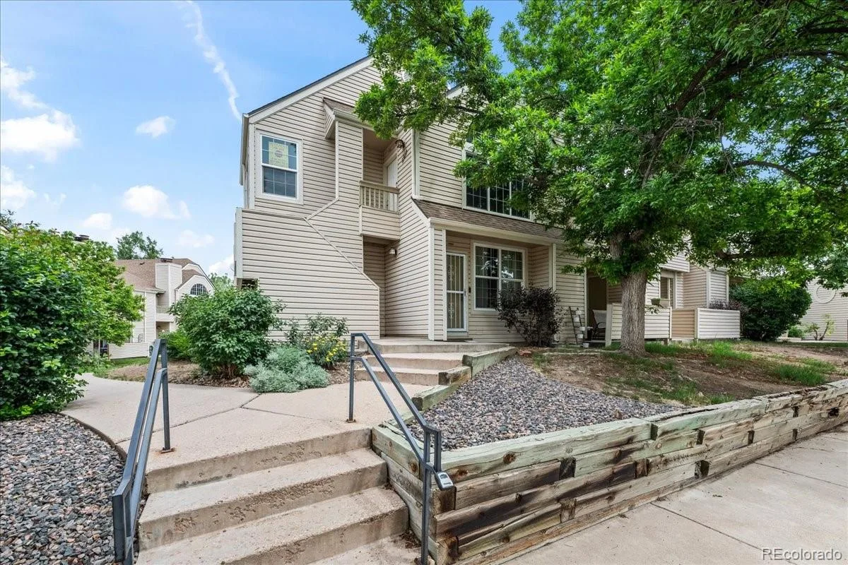 989 S Miller Street #204 Lakewood CO 80226 MLS #REC1876718 06082026233600 1200 1