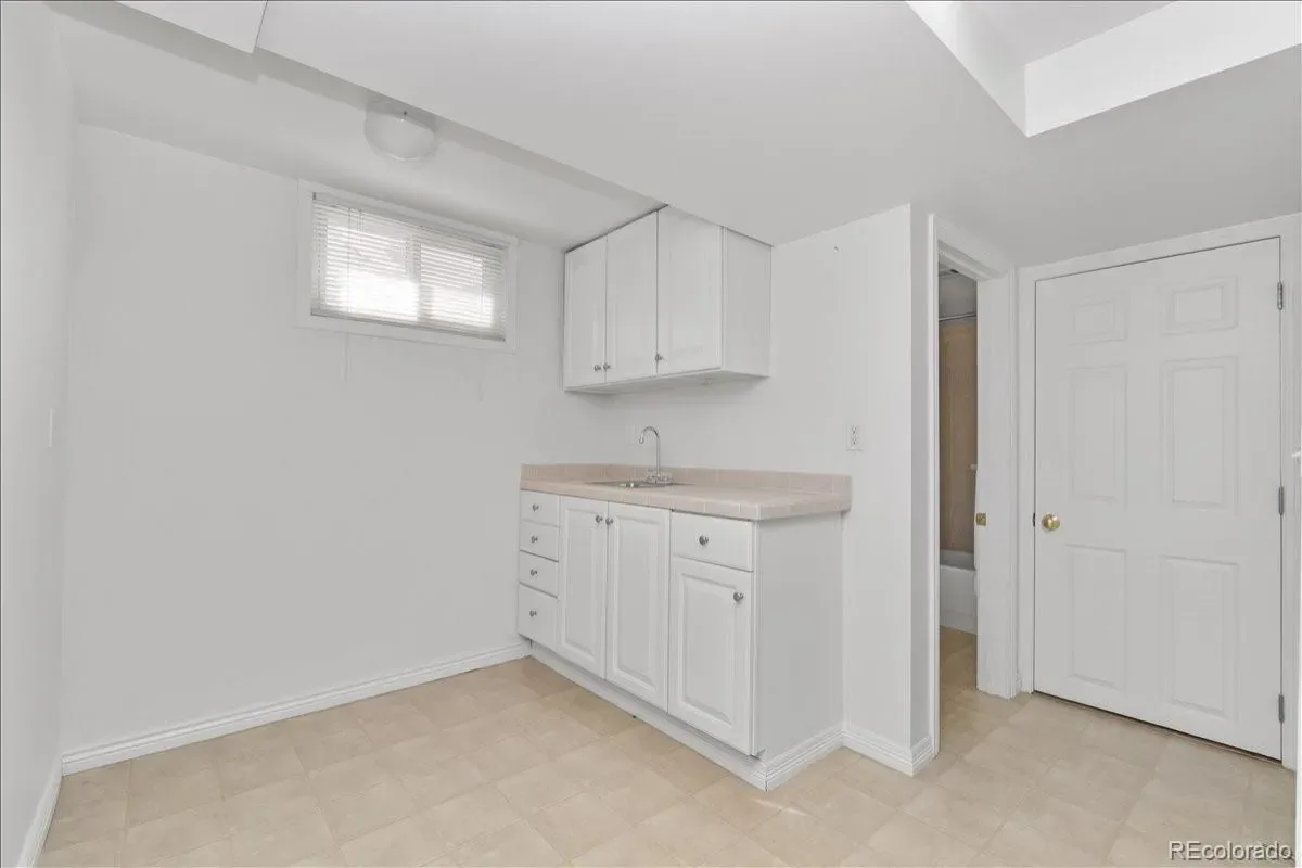 03162026171200 1200 16