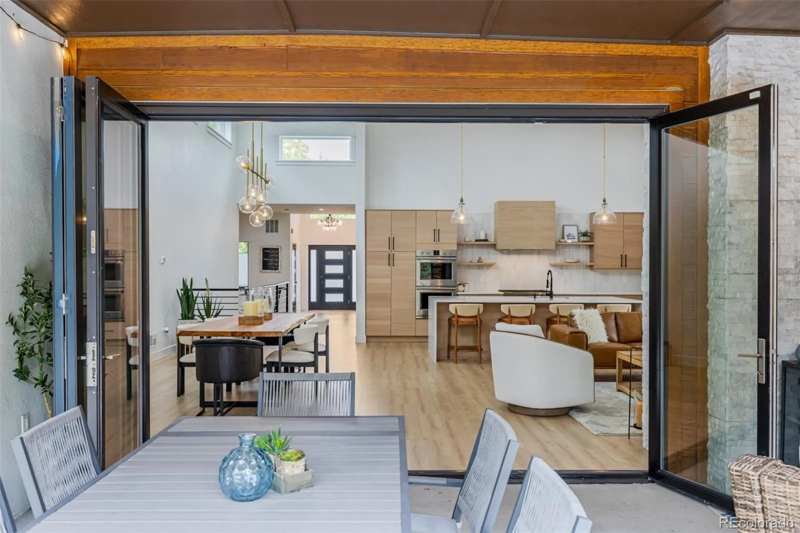 2901 S Bellaire Street Denver CO 80222 MLS #REC1883829 04252026152019 1600 23