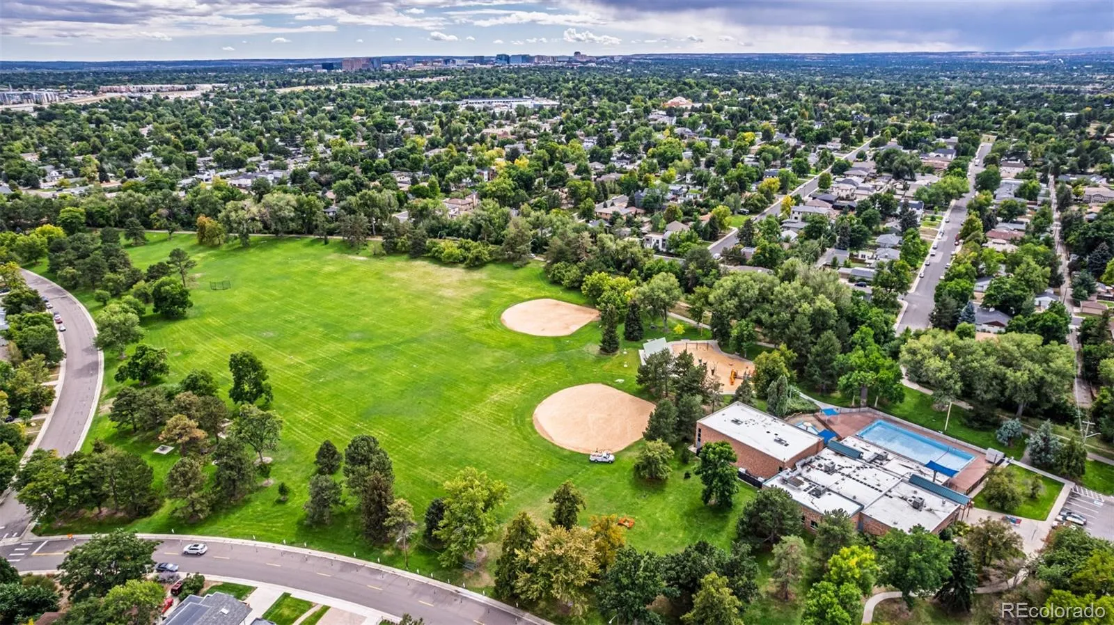 2901 S Bellaire Street Denver CO 80222 MLS #REC1883829 04252026152019 1600 29