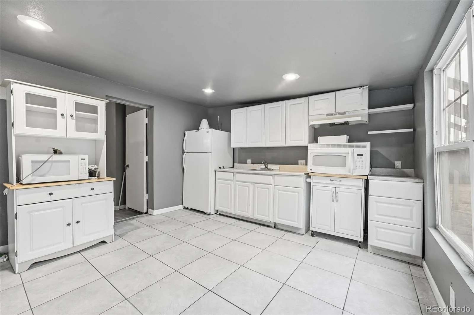 16683 E Kansas Drive Aurora CO 80017 | MLS #REC1885170 08152026164243 1600 17