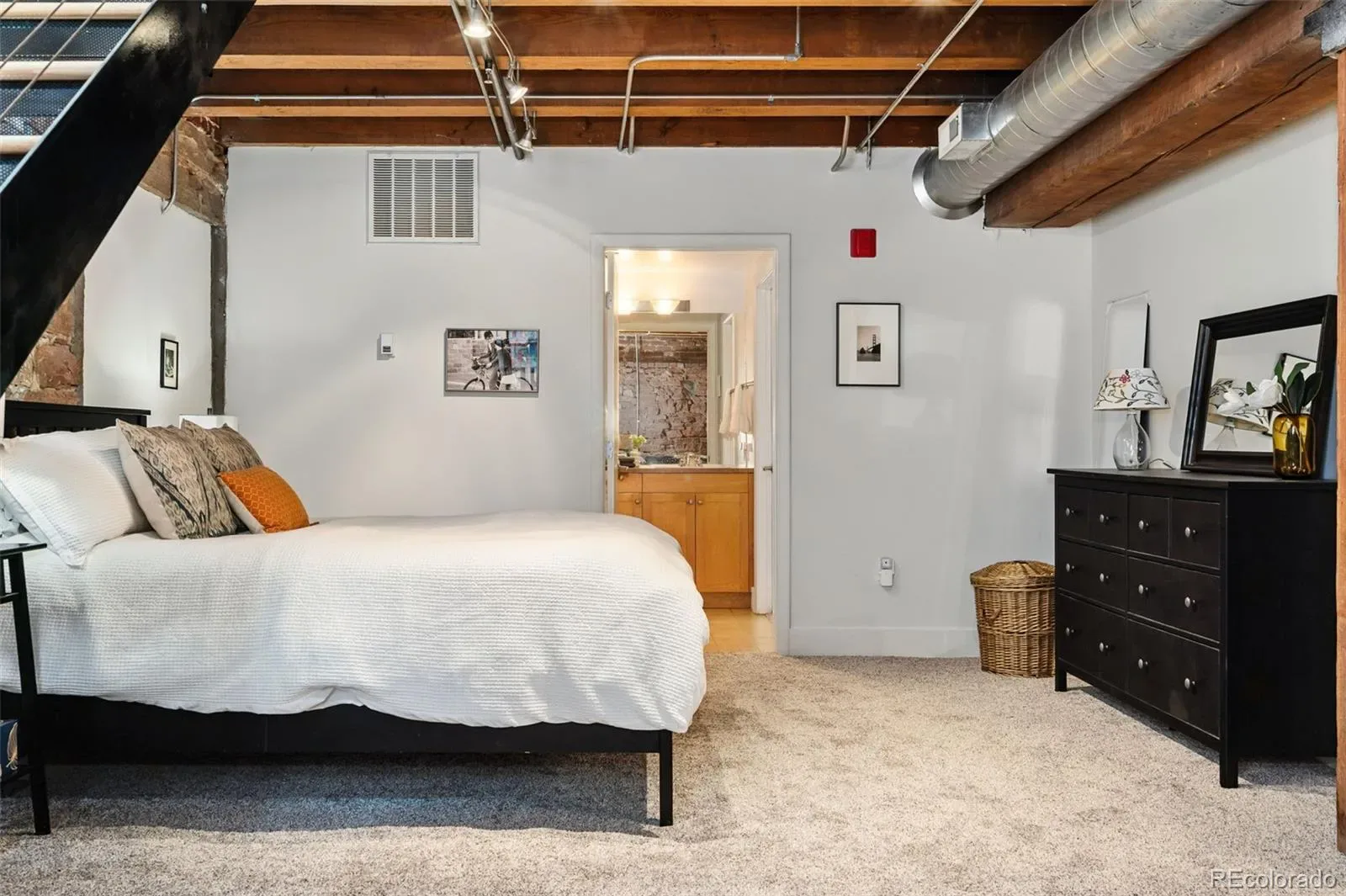 2960 Inca Street #119 Denver CO 80202 MLS #REC1886130 03192026164417 1600 16