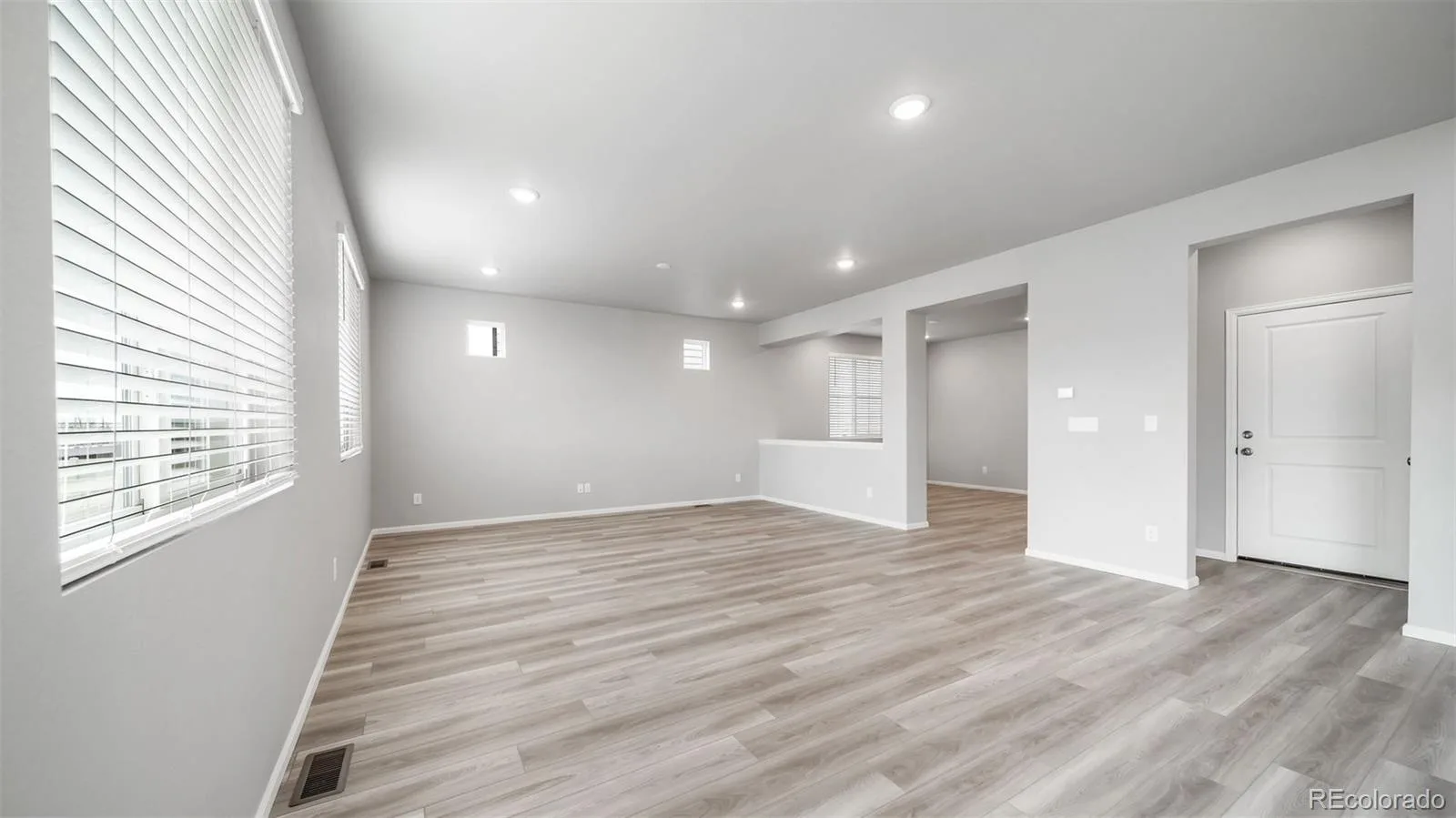 22300 E 46th Avenue Aurora CO 80019 | MLS #REC1886221 07162026225232 1600 10