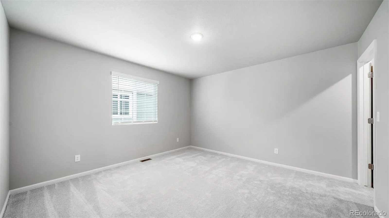 22300 E 46th Avenue Aurora CO 80019 | MLS #REC1886221 07162026225232 1600 25