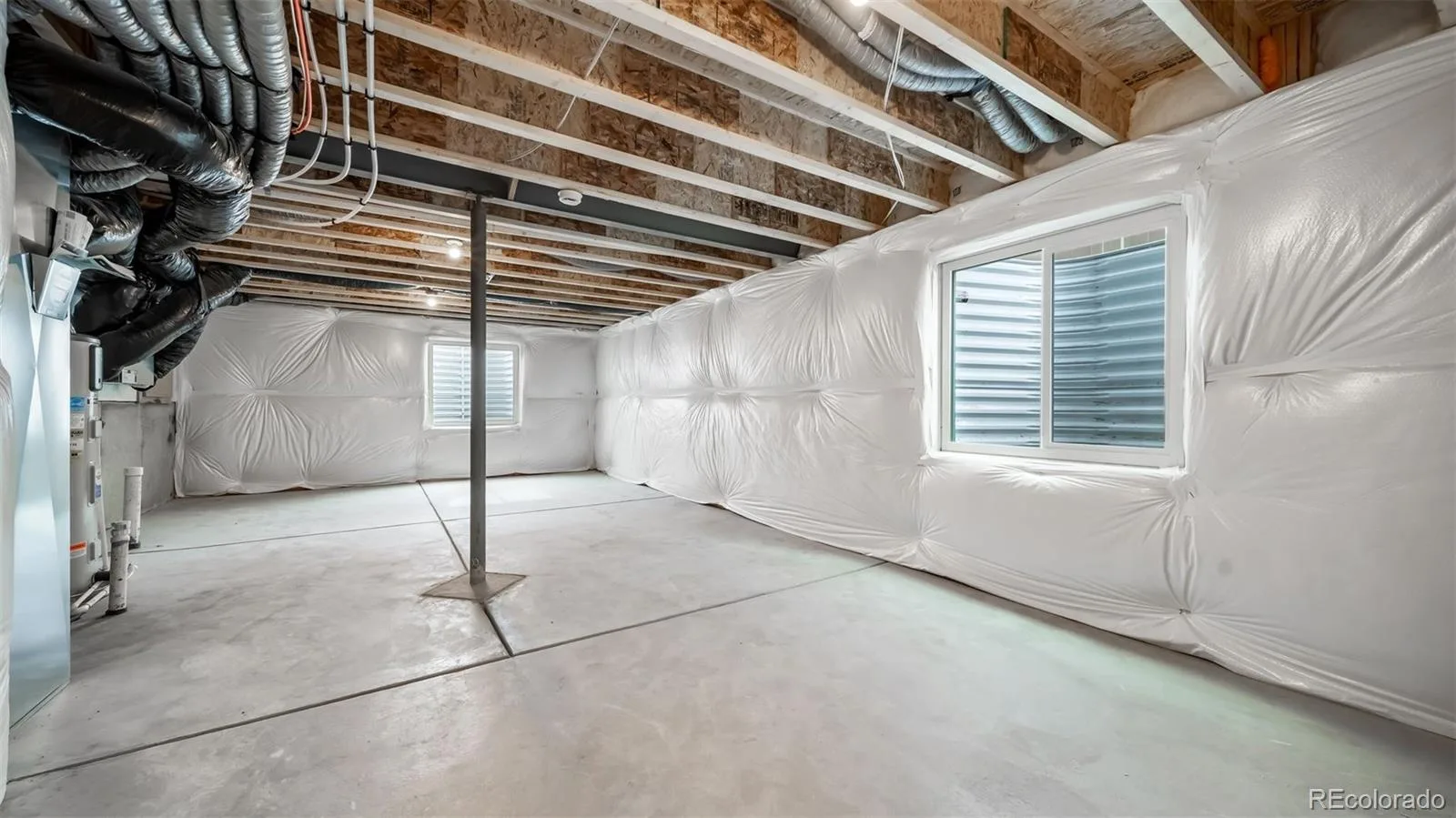 22300 E 46th Avenue Aurora CO 80019 | MLS #REC1886221 07162026225232 1600 34