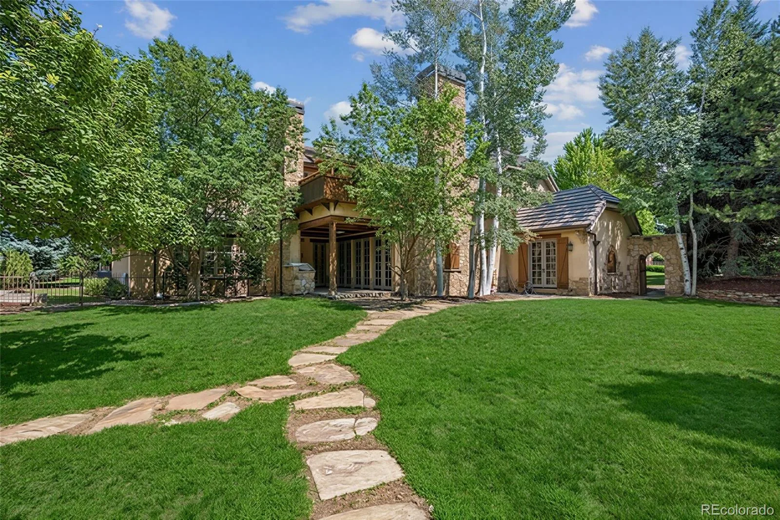 1 Gooseberry Lane Cherry Hills Village CO 80113 | MLS #REC1887139 08112026194540 1600 1