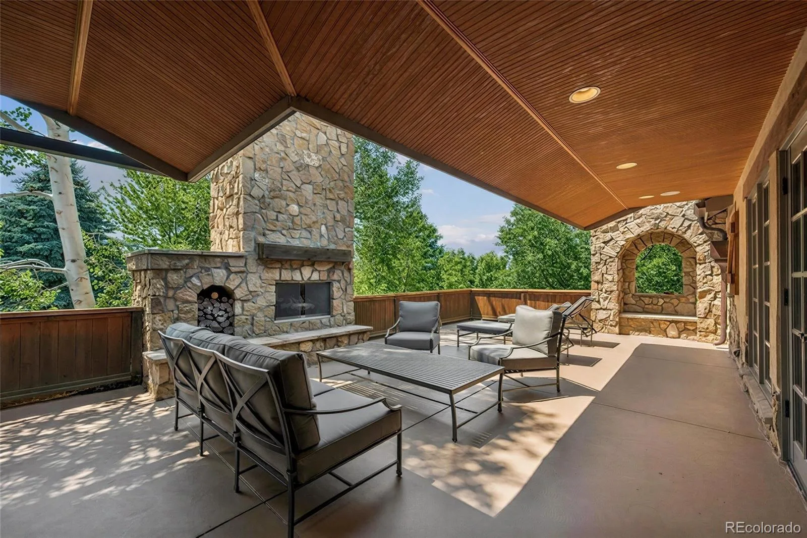 1 Gooseberry Lane Cherry Hills Village CO 80113 | MLS #REC1887139 08112026194540 1600 16