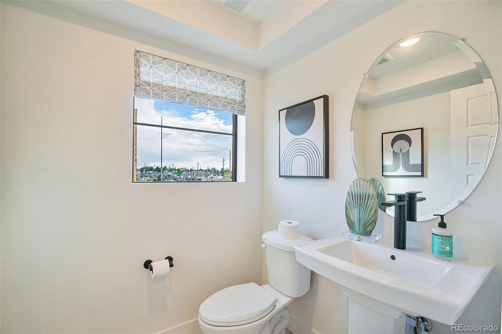 1980 S Holly Street #1 Denver CO 80222 MLS #REC1887896 06082026233610 1600 23