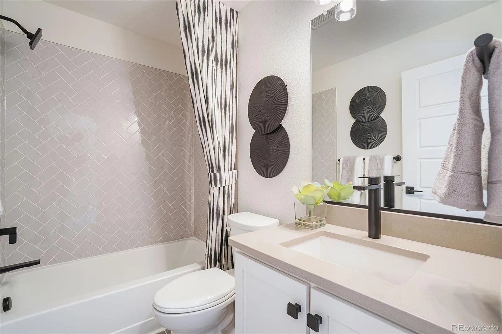 1980 S Holly Street #1 Denver CO 80222 MLS #REC1887896 06082026233610 1600 33