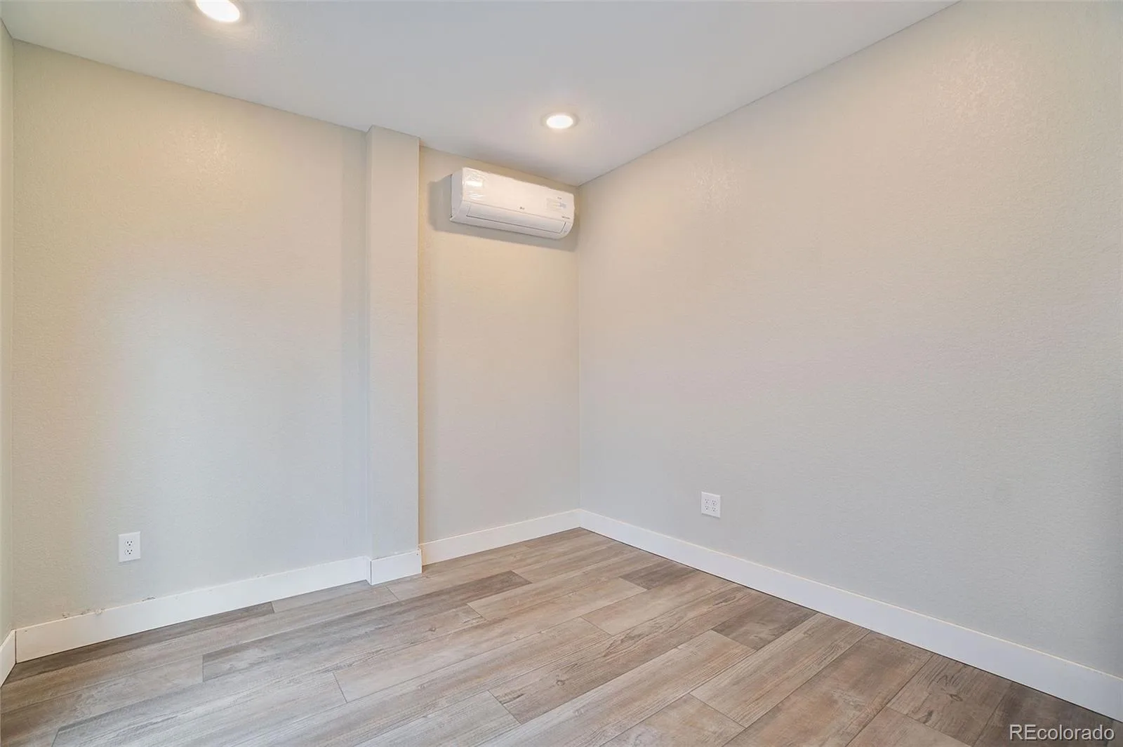 1980 S Holly Street #1 Denver CO 80222 MLS #REC1887896 06082026233610 1600 36