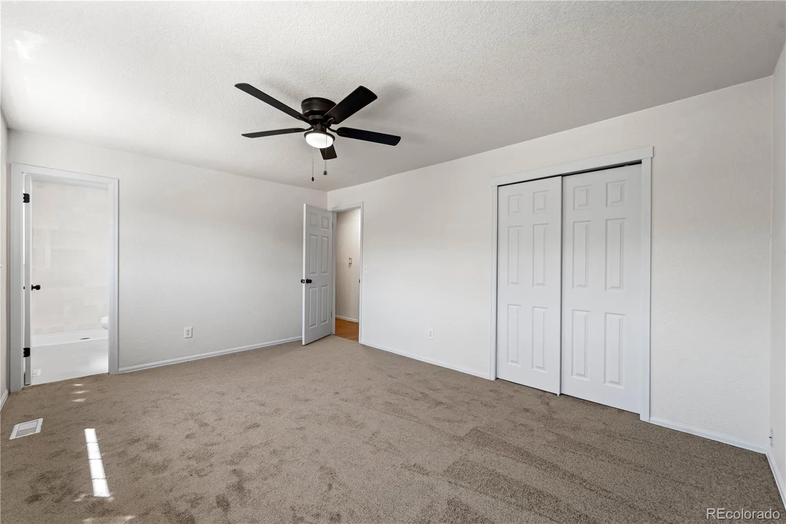 18844 E Cornell Avenue Aurora CO 80013 | MLS #REC1888103 08252026023802 1600 15
