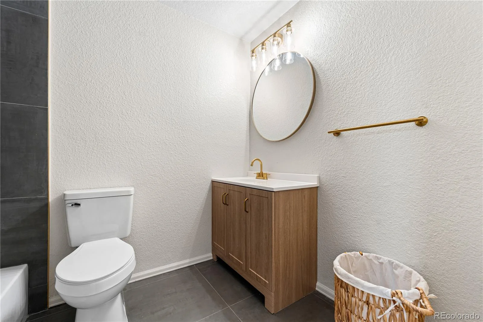 18844 E Cornell Avenue Aurora CO 80013 | MLS #REC1888103 08252026023802 1600 24