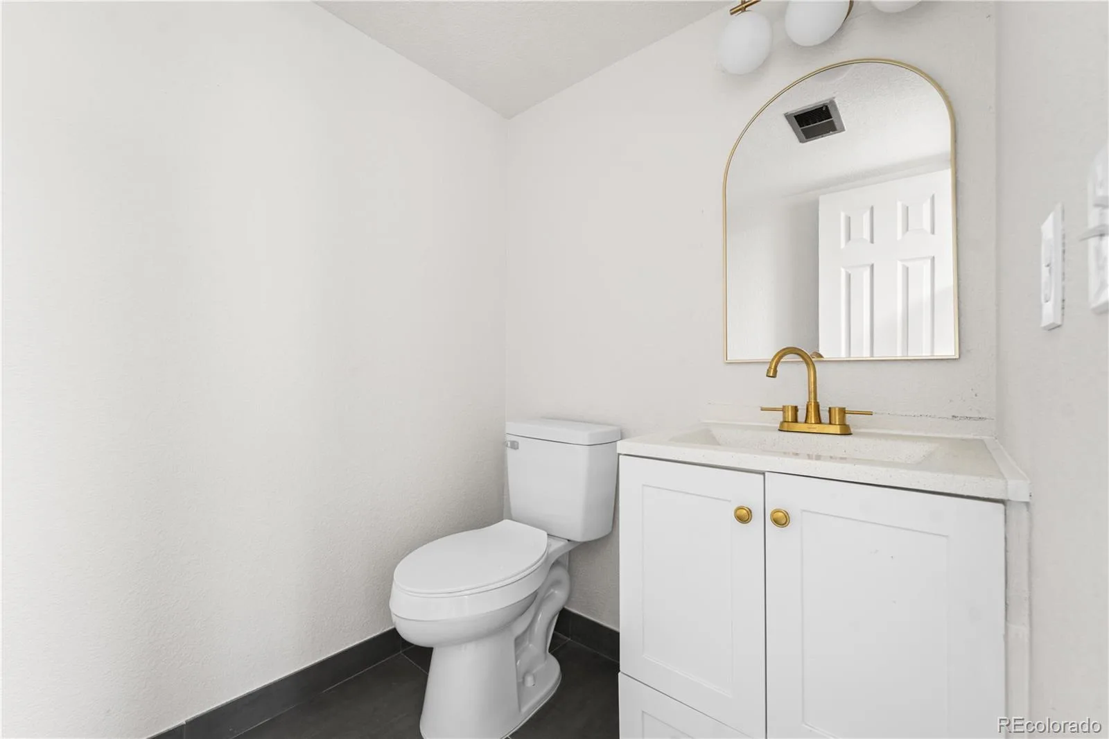 18844 E Cornell Avenue Aurora CO 80013 | MLS #REC1888103 08252026023802 1600 25